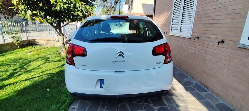 Usata Citroën C3 Exclusive 60 CV (44 kW) 2011 Bianco Berlina