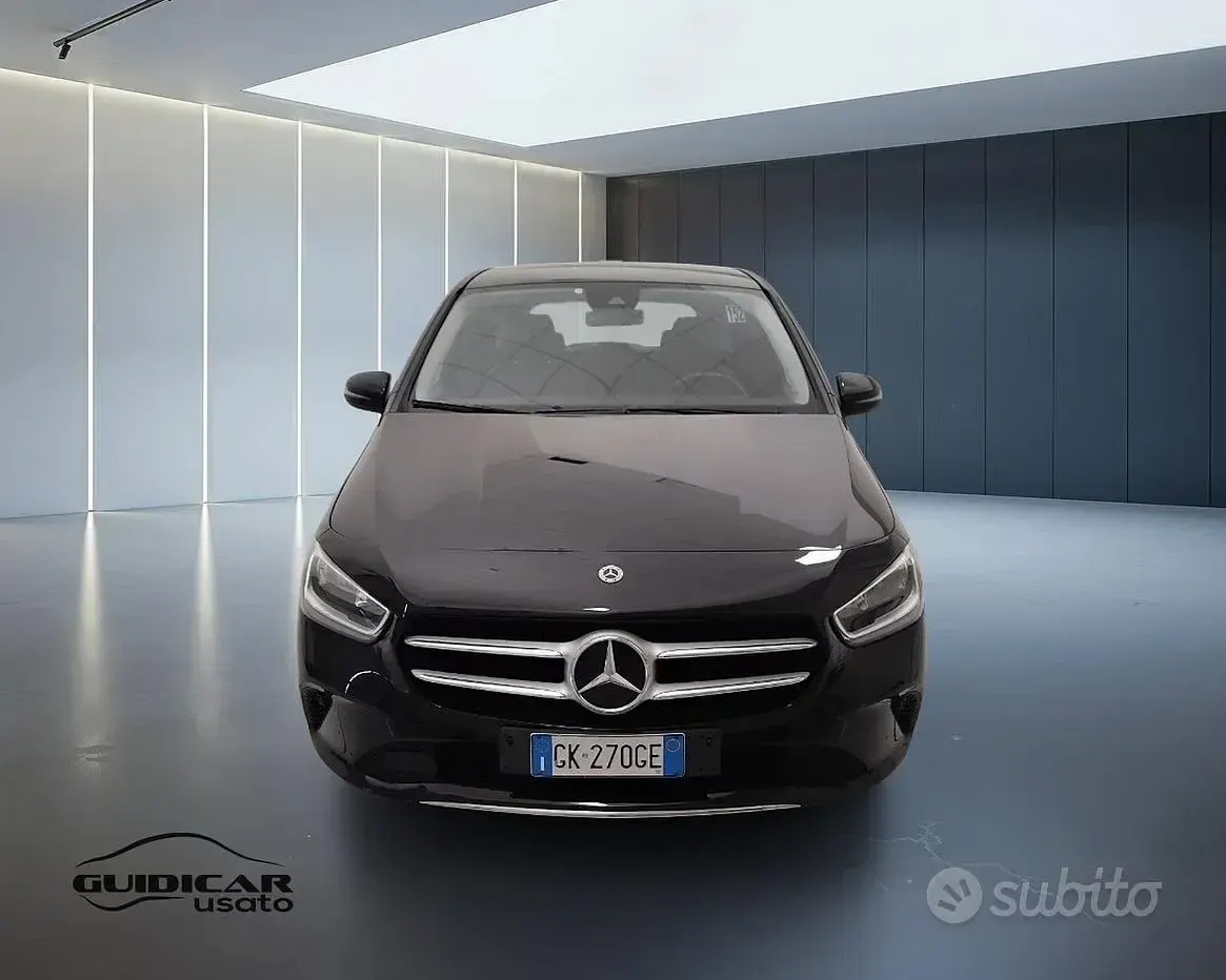 Usata Mercedes B180 116 CV (85 kW) 2022 Nero Utilitaria