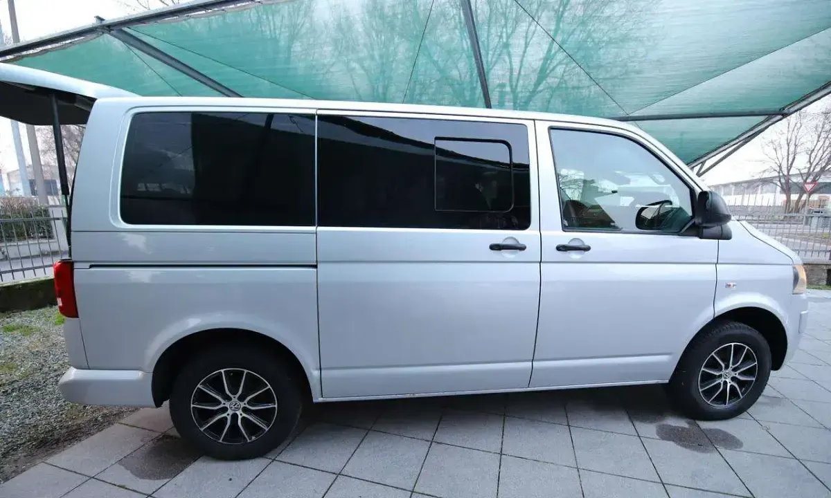 Usata VW T5 140 CV (102 kW) 2015 Argento Furgone