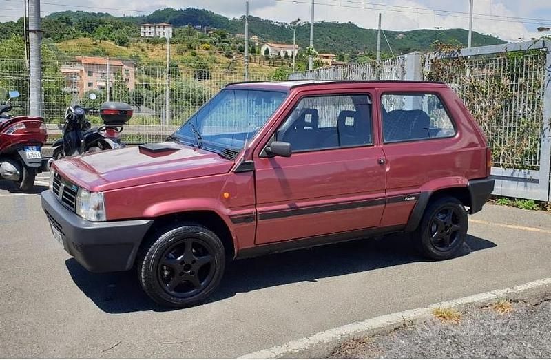 Usata Fiat Panda 45 CV (33 kW) 1991 Rosso Utilitaria