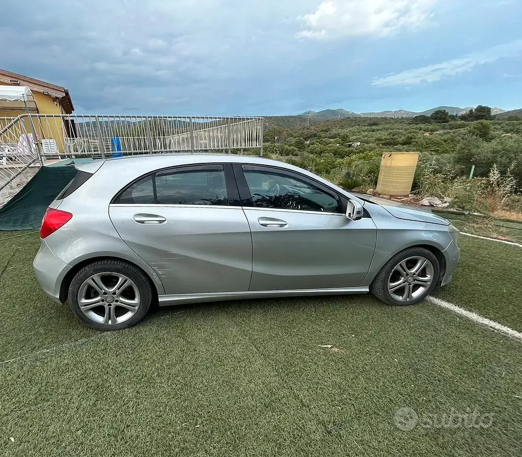 Usata Mercedes A180 109 CV (80 kW) 2013 Utilitaria