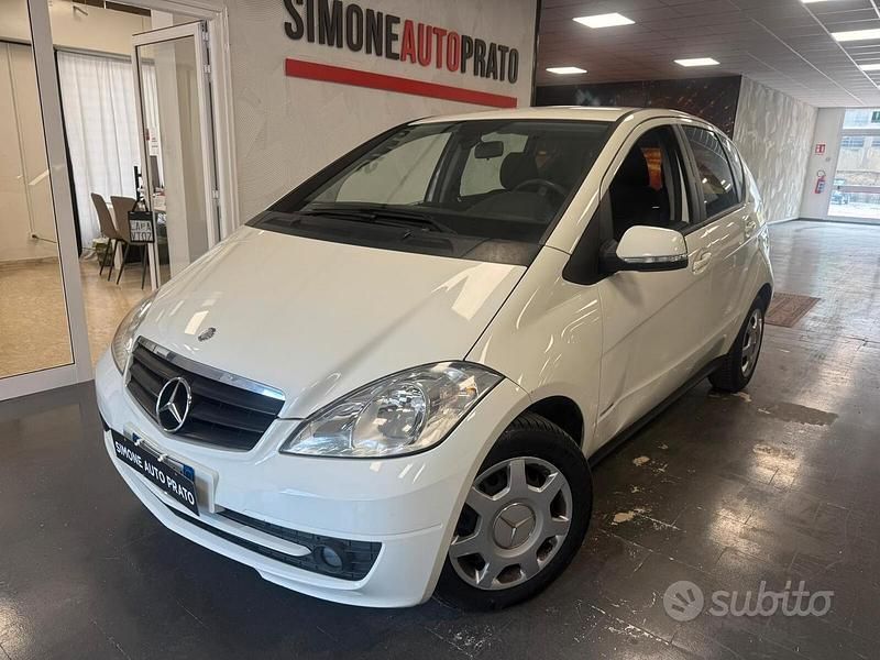 Usata Mercedes A180 Avantgarde 109 CV (80 kW) 2011 Bianco Berlina