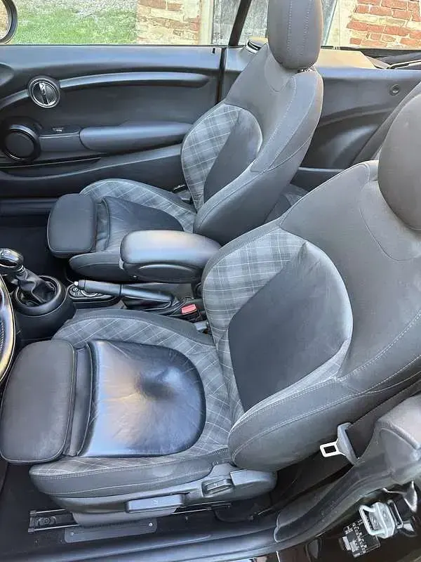 Usata Mini Cooper D Cabriolet Hype 116 CV (85 kW) 2017 Cabrio