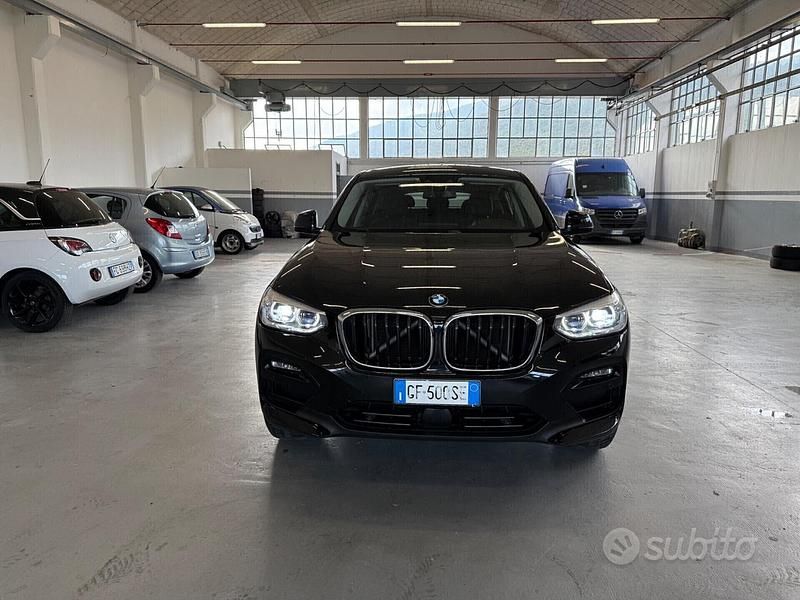 Usata BMW X4 Advantage 190 CV (139 kW) 2021 Nero SUV