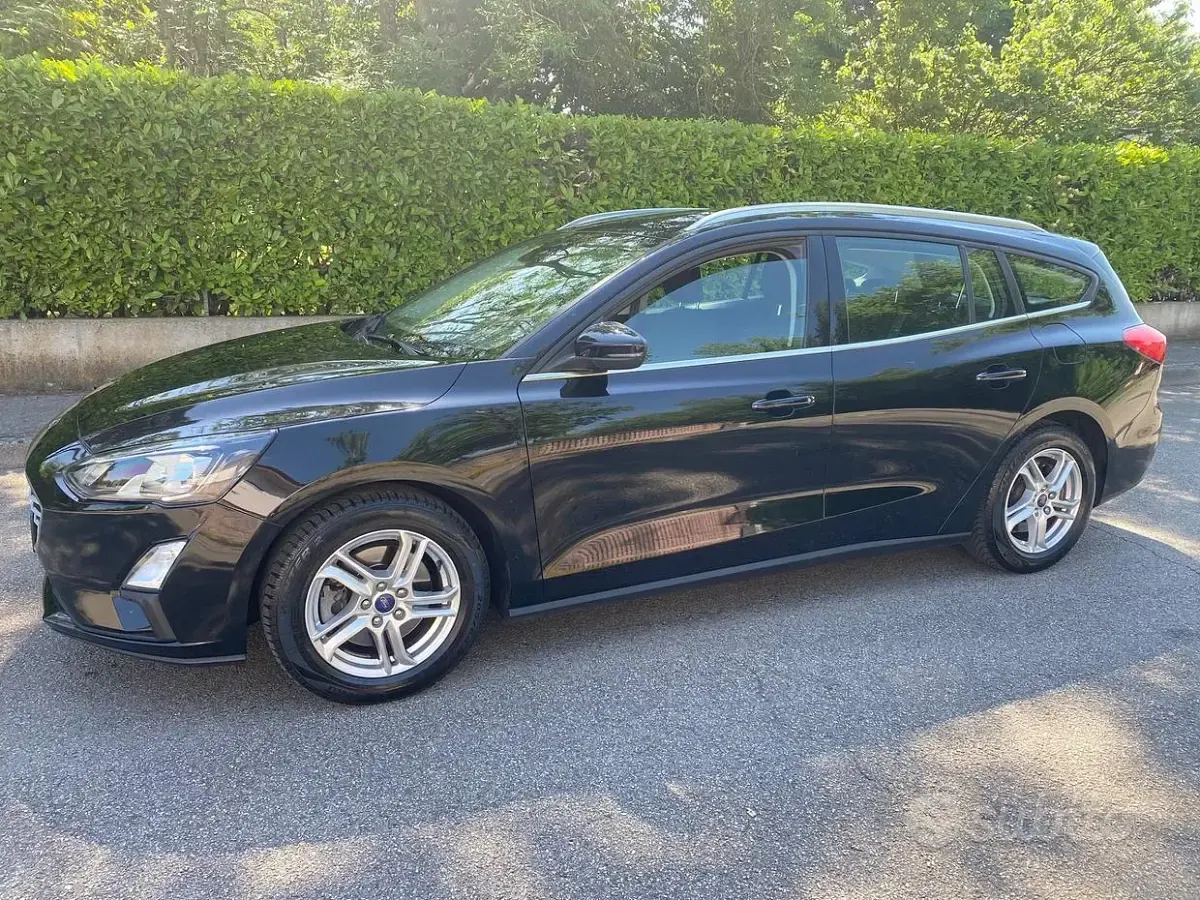Usata Ford Focus Business Edition 120 CV (88 kW) 2021 Nero Station wagon