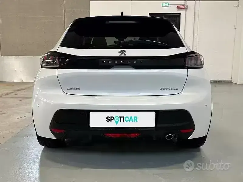 Usata Peugeot 208 GT-line 101 CV (74 kW) 2020 Bianco Utilitaria