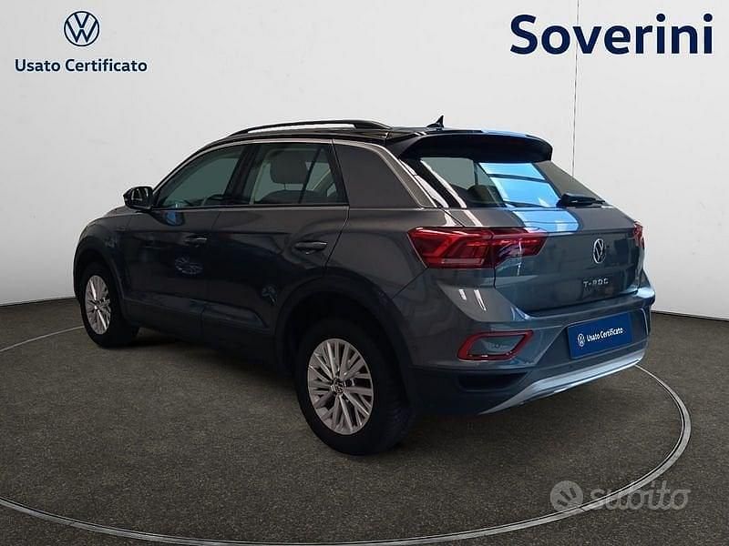 Usata VW T-Roc Life 150 CV (110 kW) 2024 Grigio SUV