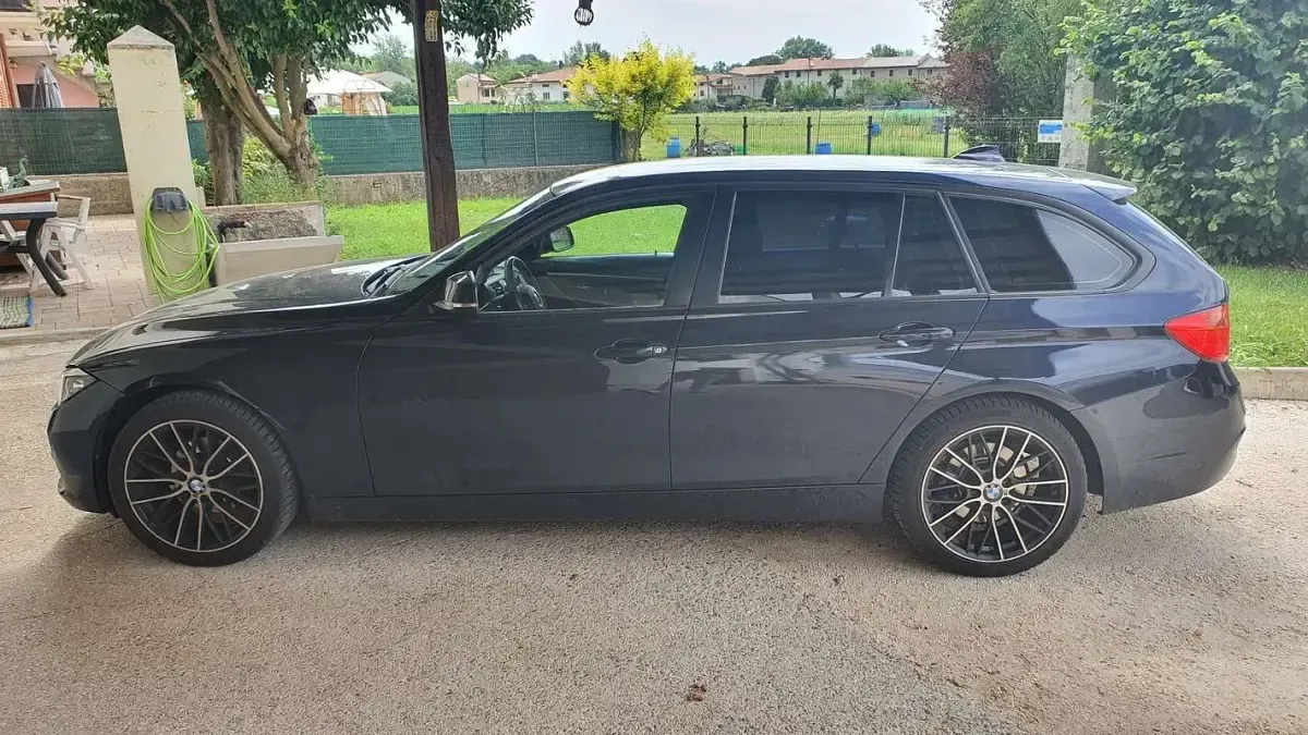 Usata BMW 318 90 CV (66 kW) 2013 Station wagon