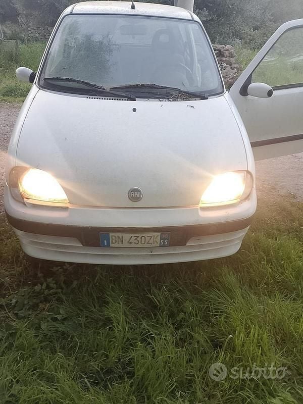 Usata Fiat 600 54 CV (39 kW) 2000 Bianco Berlina