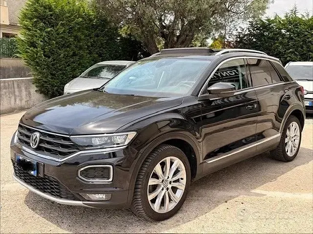 Usata VW T-Roc 150 CV (110 kW) 2018 Nero SUV