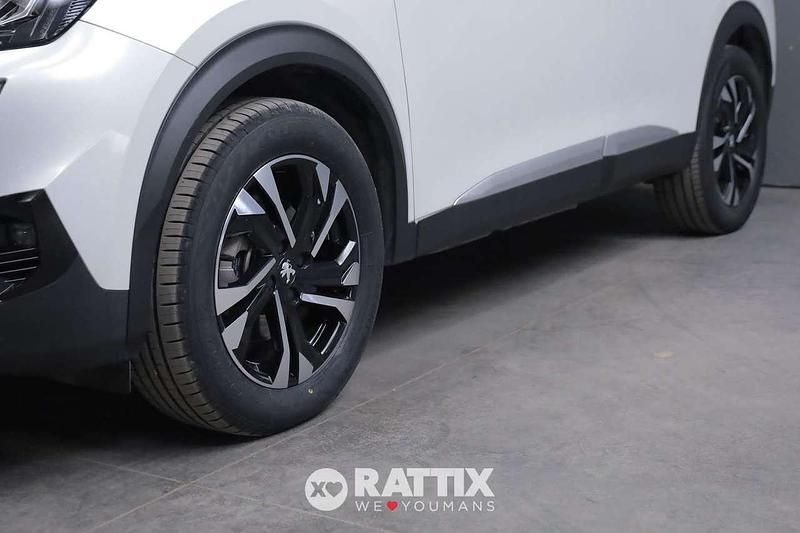 Usata Peugeot e-2008 Allure 56 kW (77 CV) 2021 Bianco madreperla SUV