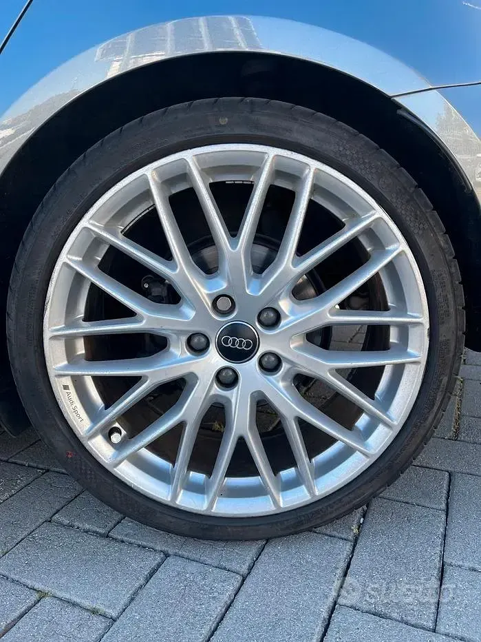 Usata Audi A3 150 CV (110 kW) 2019 Grigio Berlina