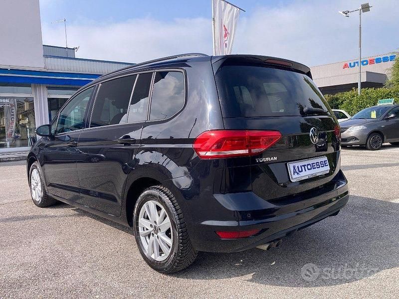 Usata VW Touran Business 150 CV (110 kW) 2021 Nero Monovolume