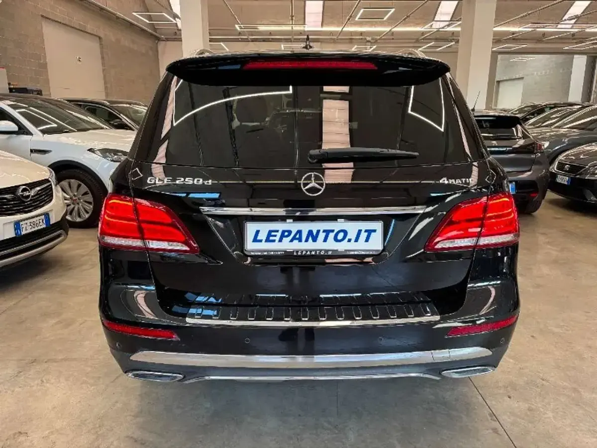 Usata Mercedes GLE250 204 CV (150 kW) 2017 Nero SUV
