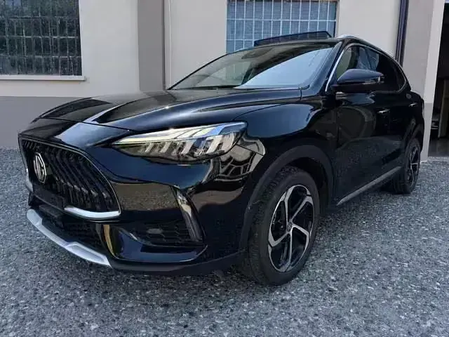 Usata MG HS Luxury 162 CV (119 kW) 2024 Nero SUV