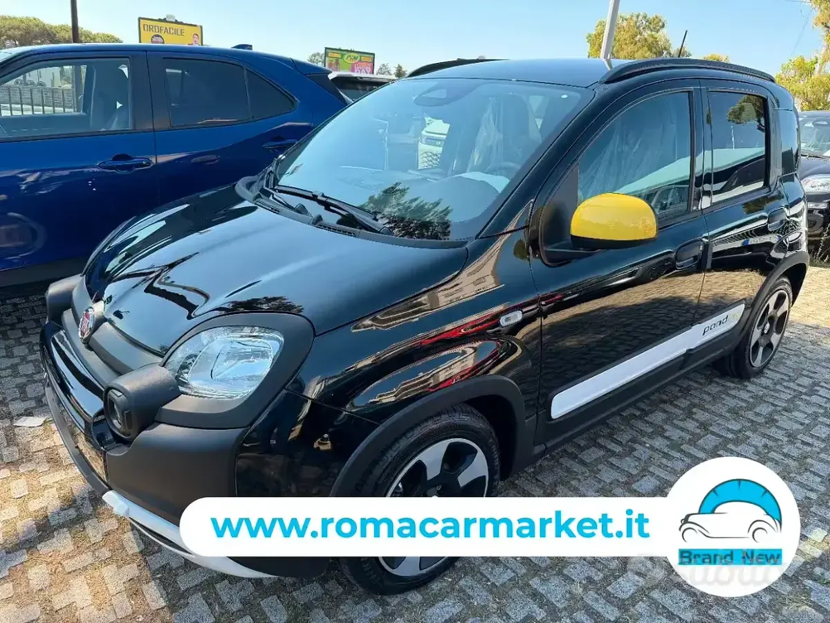 Nuova Fiat Panda Cross Cross 65 CV (47 kW) 2026 Nero Utilitaria