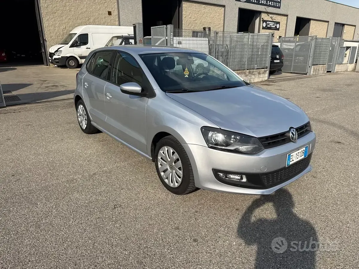 Usata VW Polo Comfortline 70 CV (51 kW) 2012 Grigio Utilitaria
