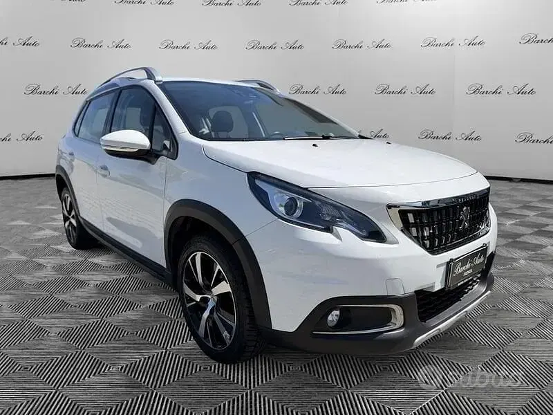 Usata Peugeot 2008 Allure 99 CV (72 kW) 2018 Bianco SUV