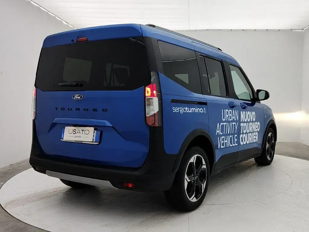 Usata Ford Courier Active 126 CV (92 kW) 2024 Blu Monovolume