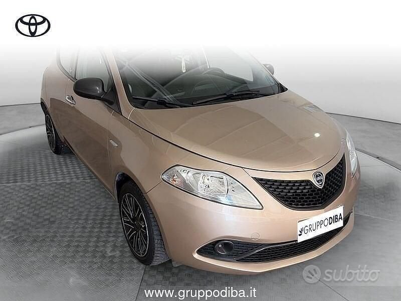 Usata Lancia Ypsilon Gold 2018 Giallo Utilitaria