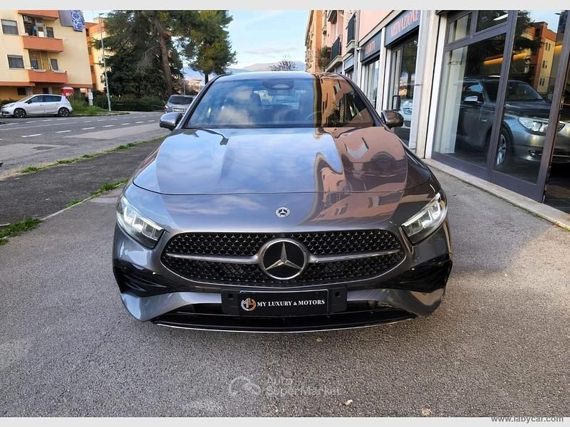 Usata Mercedes A180 AMG line 116 CV (85 kW) 2024 Nero Berlina