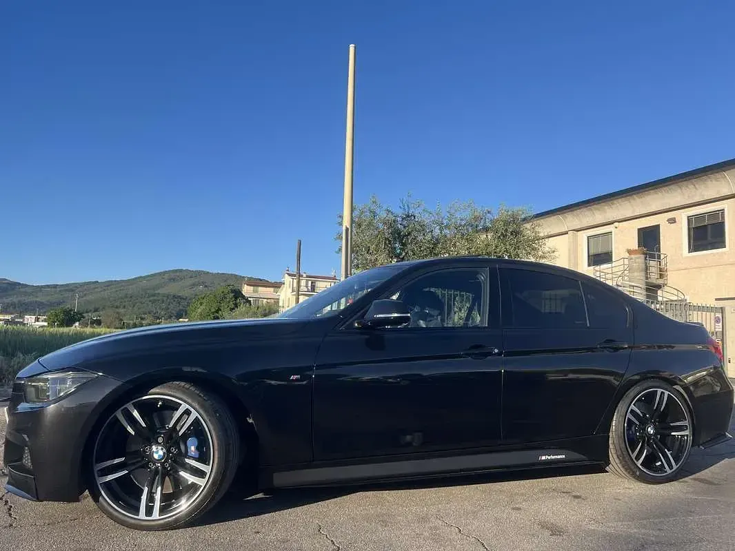 Usata BMW 330 Gran Turismo M Sport 258 CV (189 kW) 2016 Berlina