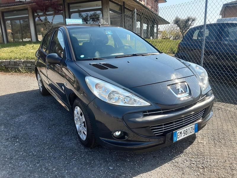 Usata Peugeot 206 2012 Grigio Berlina