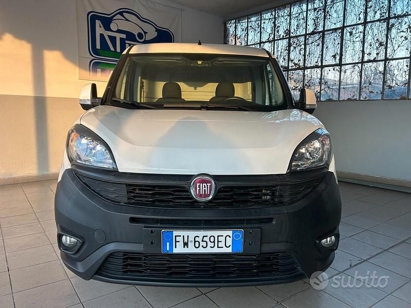 Usata Fiat Doblò 120 CV (88 kW) 2019 Bianco Monovolume