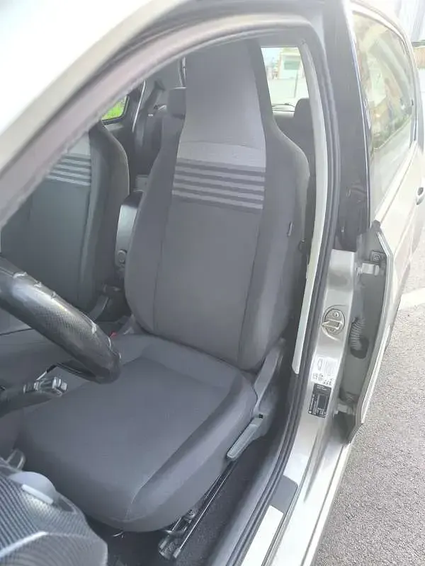 Usata VW up! Move 60 CV (44 kW) 2019 Bronzo Utilitaria