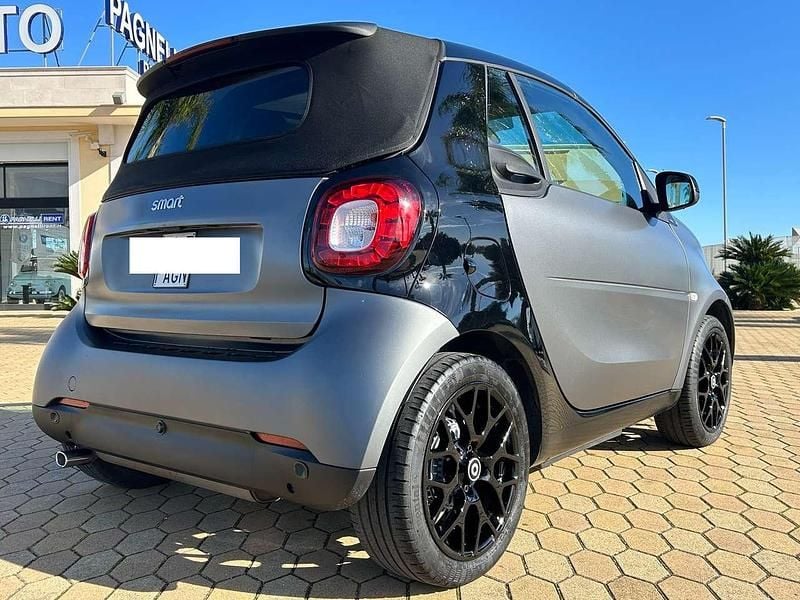 Grigio Usata 2017 Smart ForTwo Cabrio Prime Cabrio | 14.900 € (Buon prezzo) - Immagine 1/4