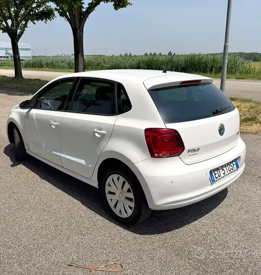 Usata VW Polo Comfortline 75 CV (55 kW) 2010 Bianco Utilitaria