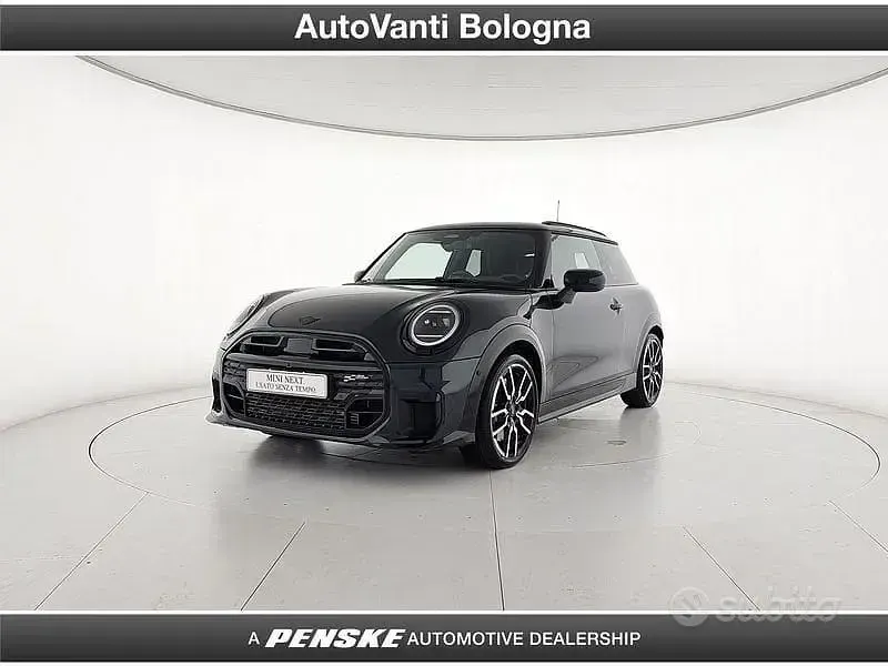 Usata Mini John Cooper Works 156 CV (114 kW) 2025 Grigio Utilitaria