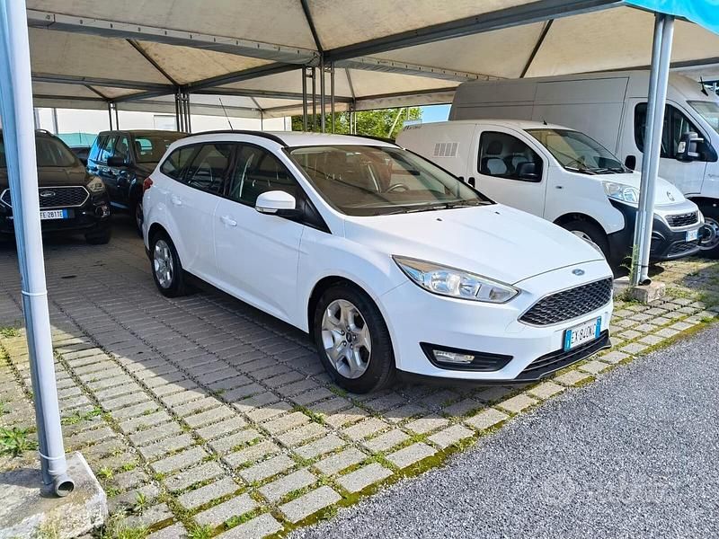 Usata Ford Focus Titanium 95 CV (69 kW) 2015 Bianco Station wagon