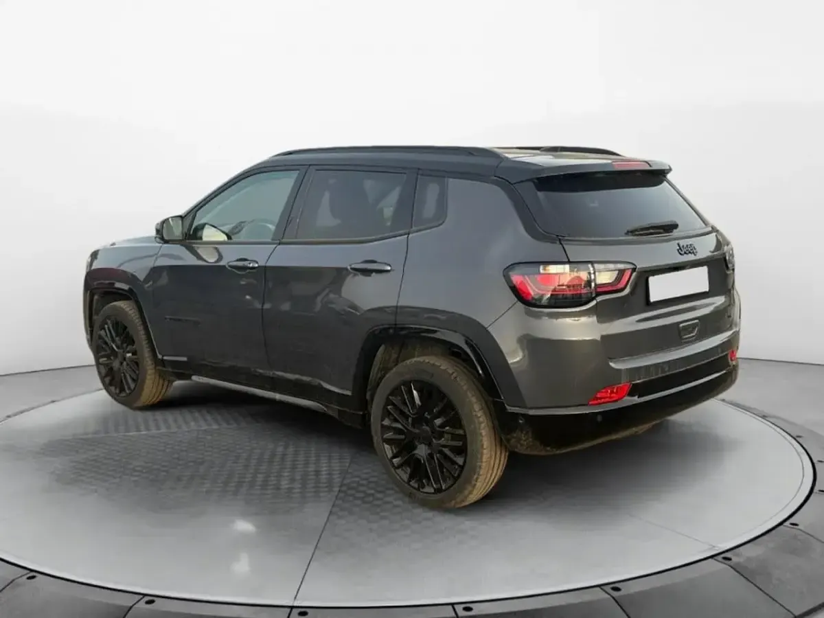 Usata Jeep Compass 130 CV (95 kW) 2024 Grigio SUV