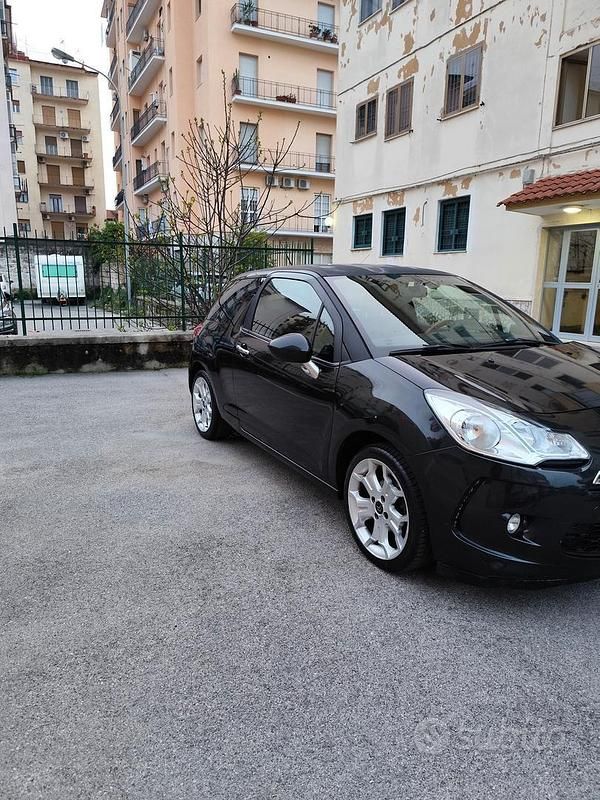 Usata Citroën DS3 90 CV (66 kW) 2011 Nero Utilitaria