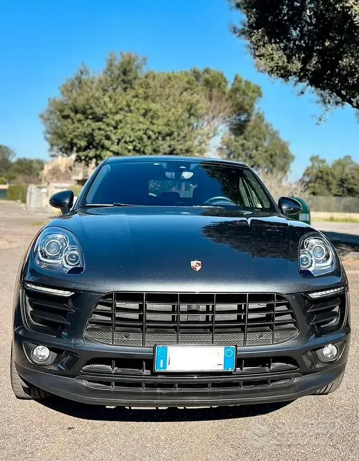 Usata Porsche Macan 245 CV (180 kW) 2018 Grigio SUV