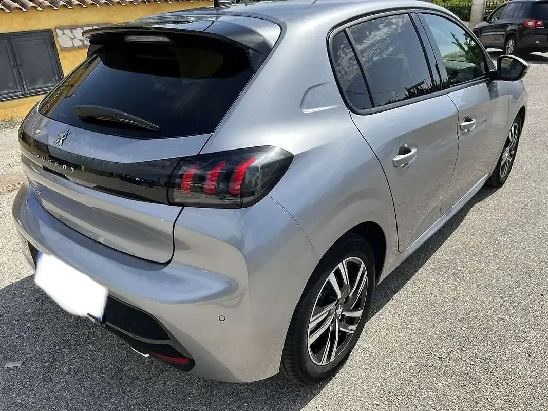 Usata Peugeot 208 Allure 101 CV (74 kW) 2020 Utilitaria