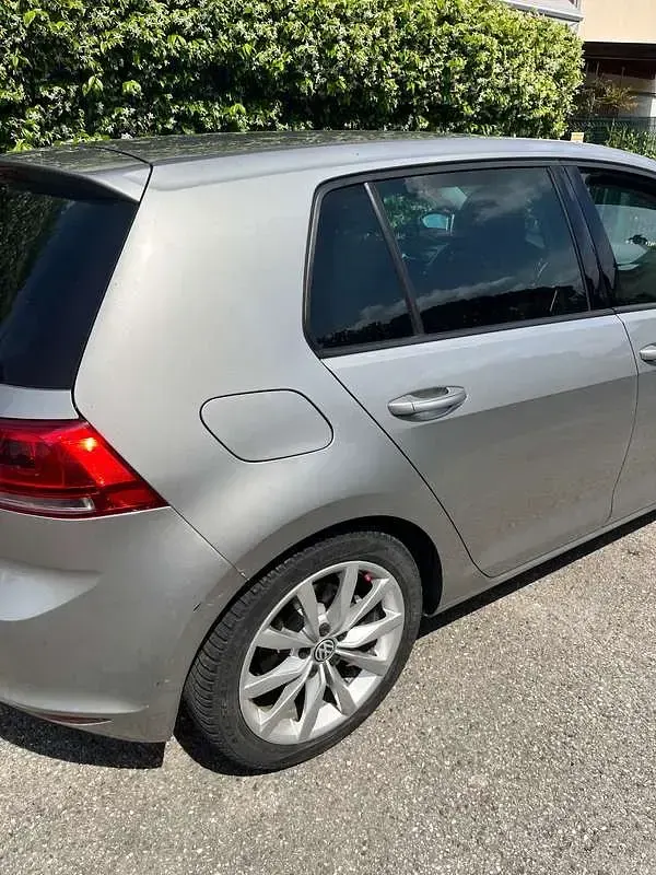 Usata VW Golf VII Highline 122 CV (89 kW) 2013 Grigio Berlina