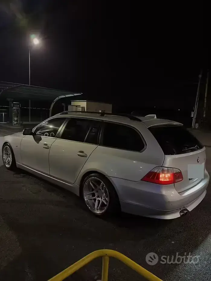 Usata BMW 535 272 CV (200 kW) 2005 Grigio Station wagon