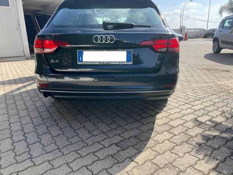 Usata Audi A4 150 CV (110 kW) 2018 Blu Station wagon