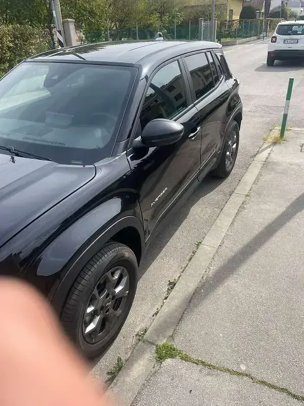 Nuova Jeep Avenger Longitude 101 CV (74 kW) 2025 Nero SUV
