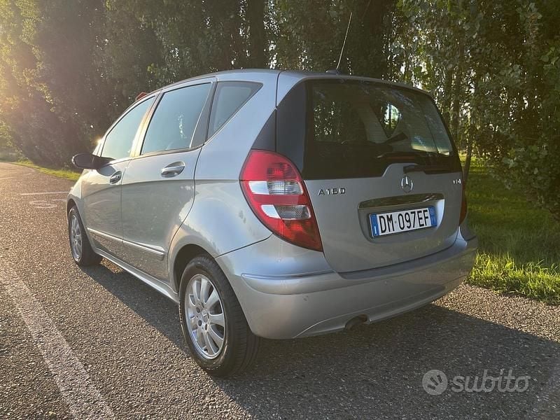 Usata Mercedes A160 Elegance 82 CV (60 kW) 2007 Argento Utilitaria
