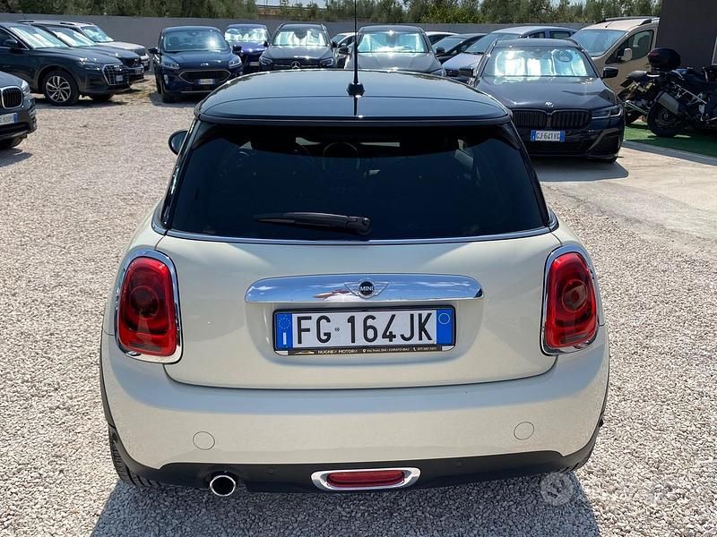 Usata Mini One D Business 95 CV (69 kW) 2016 Bianco Utilitaria