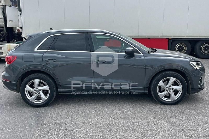 Begagnad Audi Q3 Advanced 150 HK (110 kW) 2019 Grå SUV