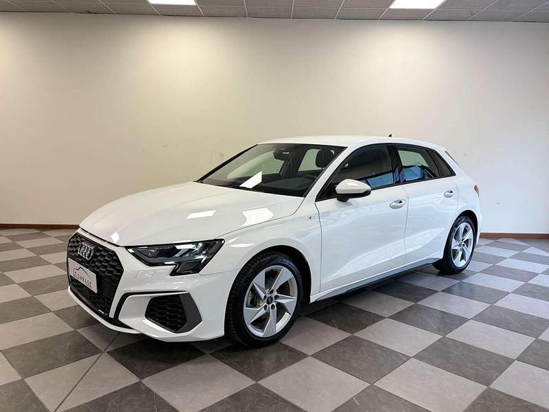 Usata Audi A3 S-Line 110 CV (80 kW) 2023 Bianco Berlina