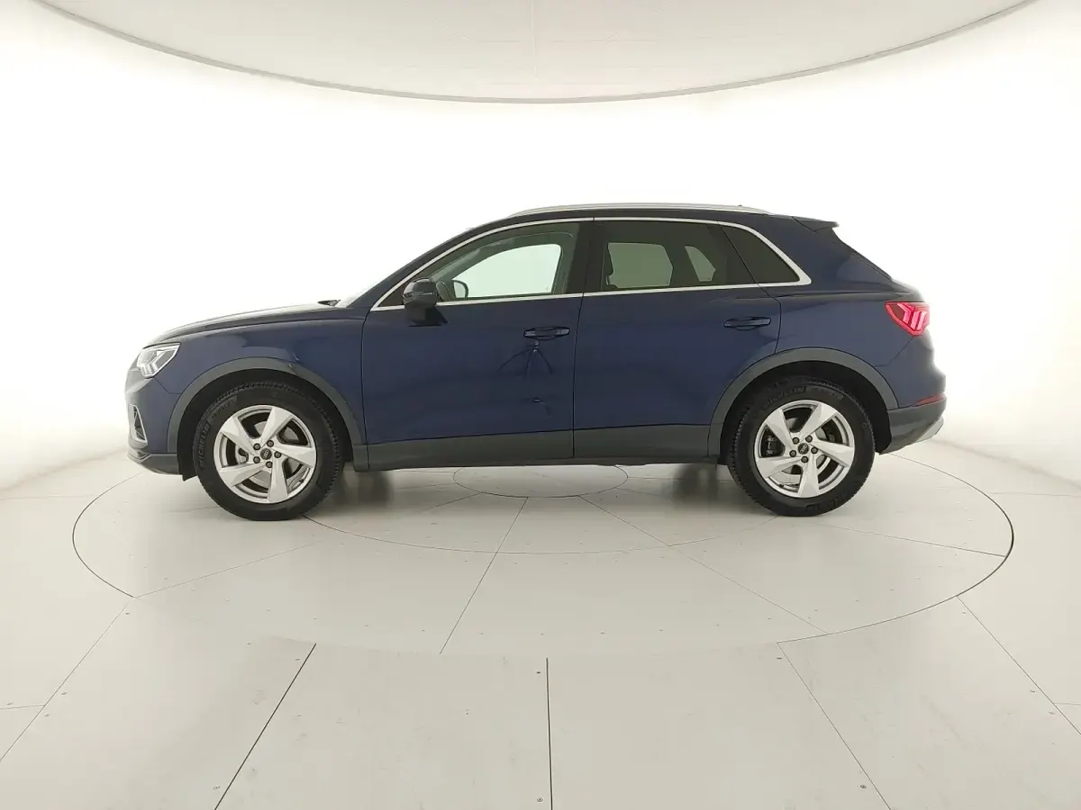 Usata Audi Q3 Advanced 150 CV (110 kW) 2023 Blu navarra metallizzato SUV