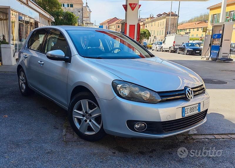 Begagnad VW Golf VI 105 HK (77 kW) 2010 Grå Halvkombi