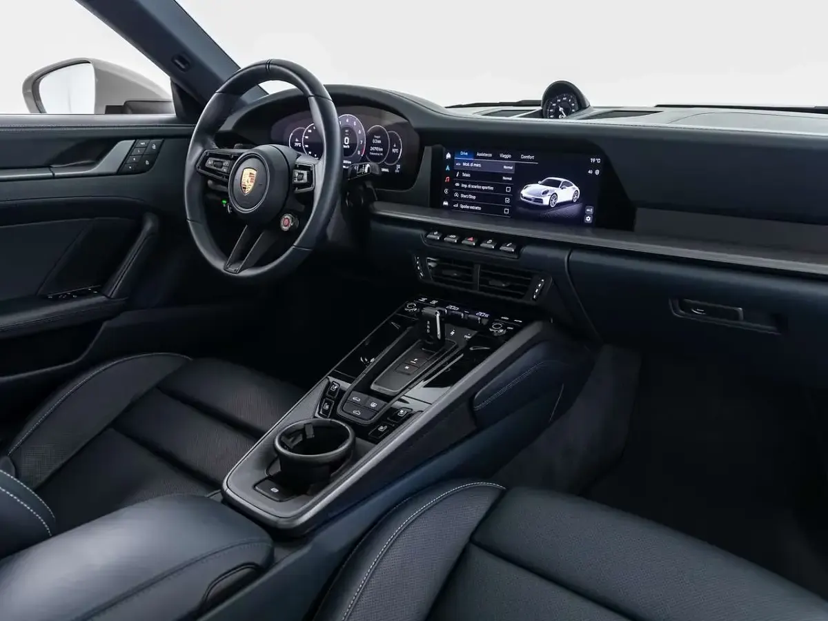 Usata Porsche 911 Carrera 394 CV (289 kW) 2024 Gesso Coupé