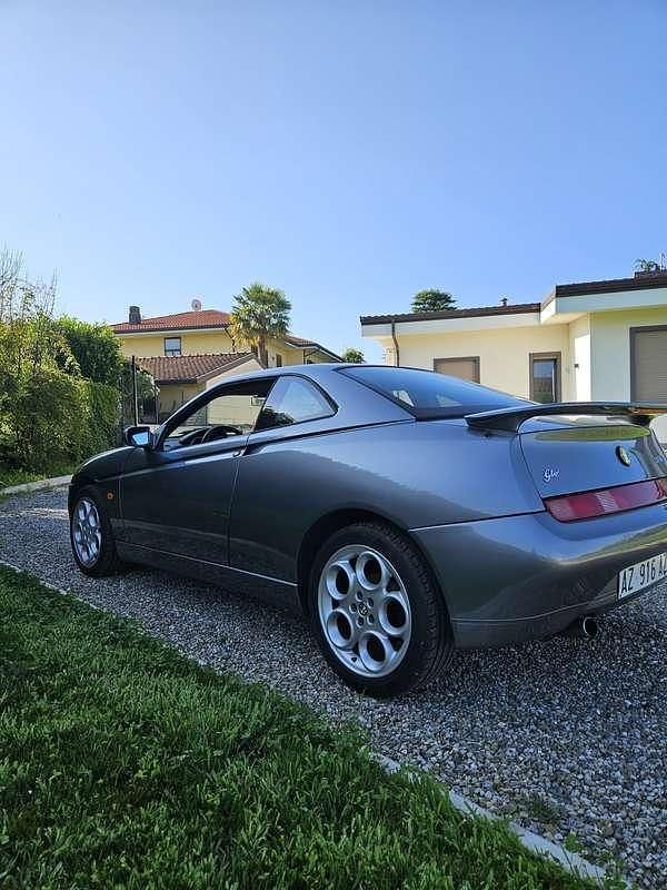 Usata Alfa Romeo GTV 201 CV (147 kW) 1999 Coupé
