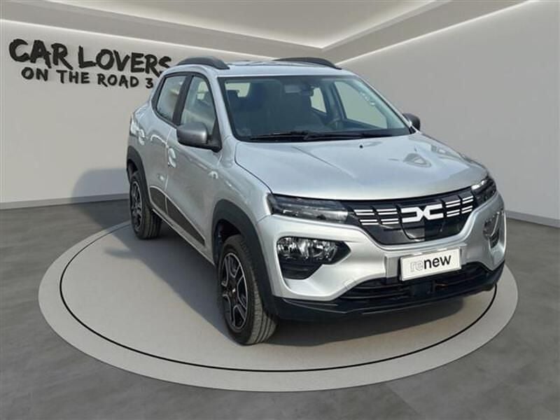 Usata Dacia Spring Comfort 33 kW (45 CV) 2023 Grigio chiaro Utilitaria